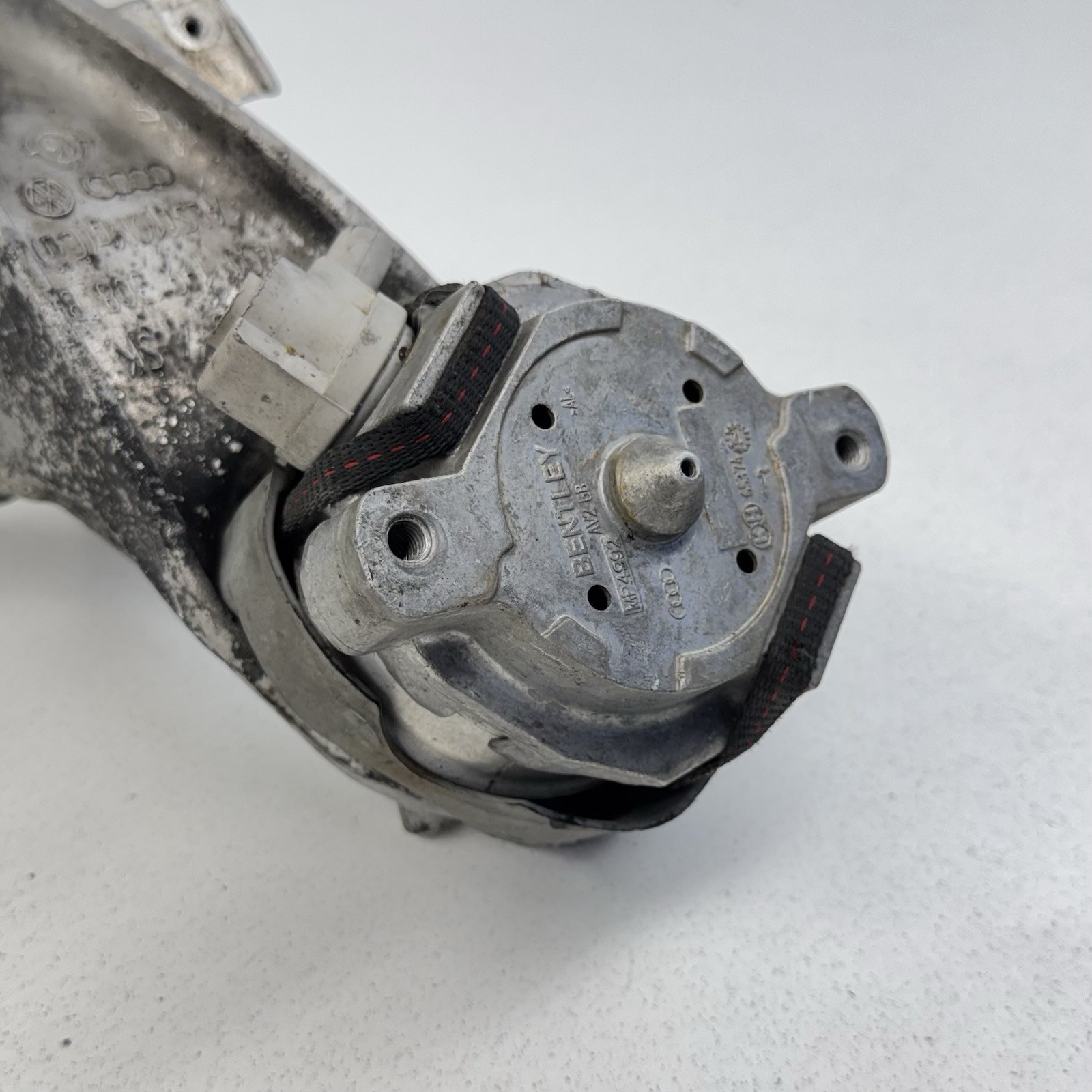 17-23 Audi R8 5.2L V10 Motor Engine Mount W/ Bracket Pair Left & Right OEM