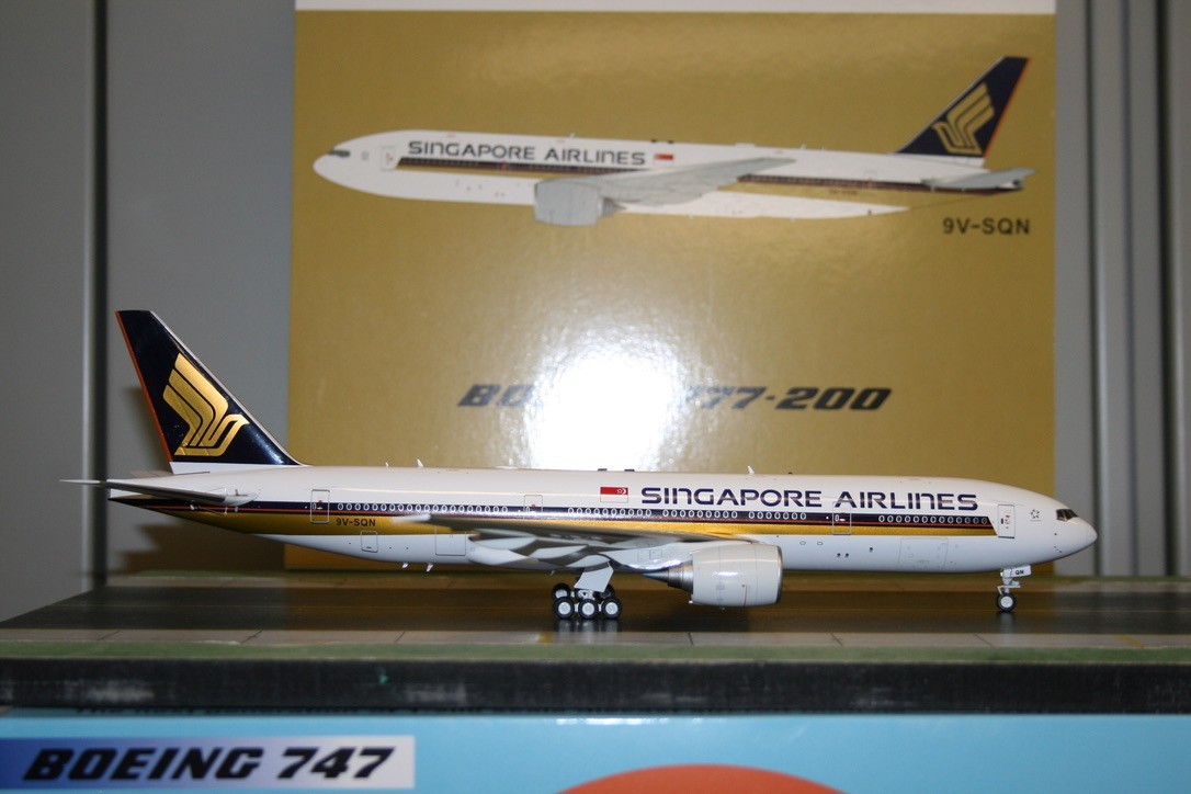1/200 777-200ER シンガポール航空 9V-SQN Inflight200/J-Fox 1:200