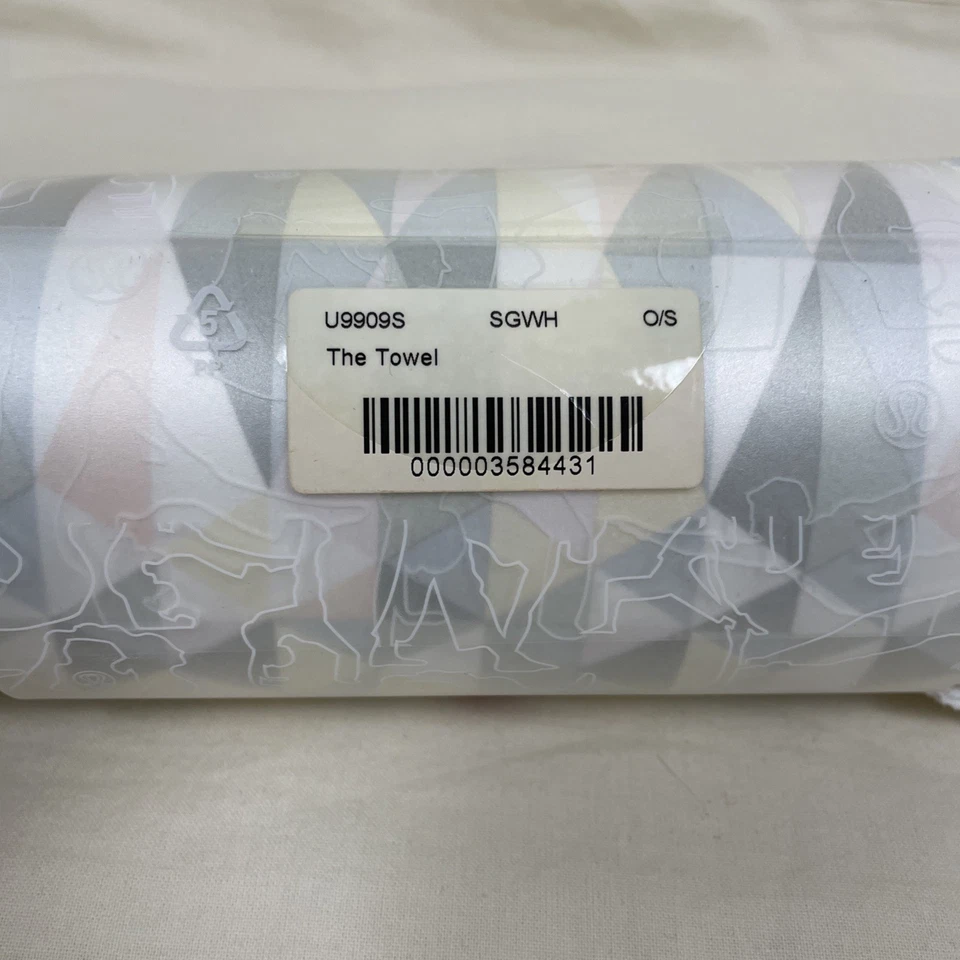 Lululemon La Toalla Vitral Amor Pastel Geométrico Microfibra Yoga 26x71" Foto 4 de 4