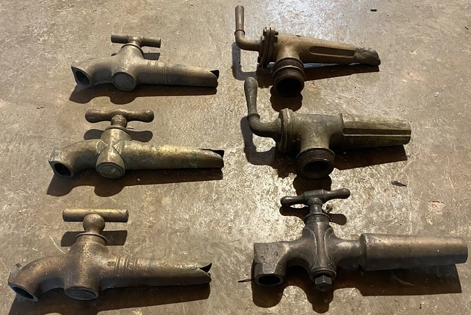 Robinets Anciens pour Tonneau à Champagne - Photo 2/4