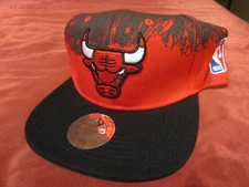 Chicago Bulls Mitchell & Ness Cap Paintbrush Red/Black NBA Hardwood Classics NEW