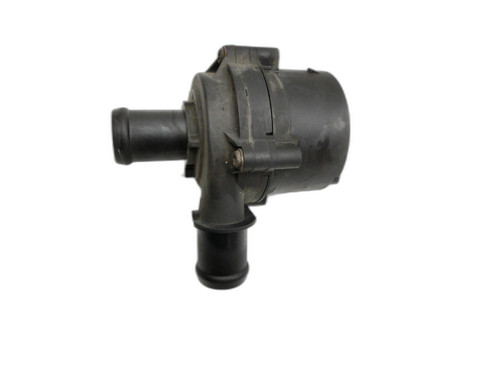 Umwelzpumpe Heizung Pumpe für VW Golf 7 VII 5G 12-17 TDI 2,0 110KW 2Q0965567A