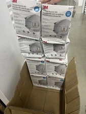 3M 8511 N95 Disposable Particulate Respirator Protection Exhalation Valve 80 Pk