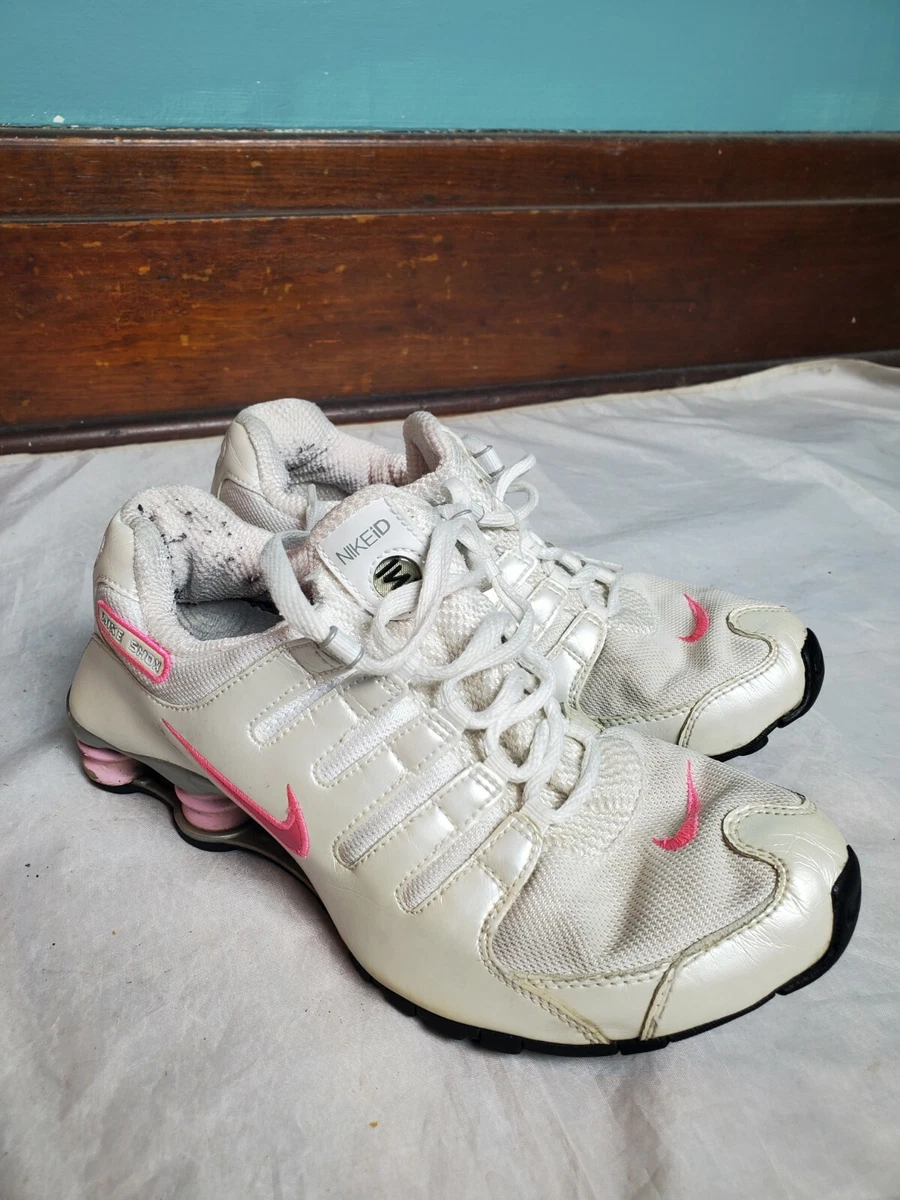 Nike shoes sales shox women