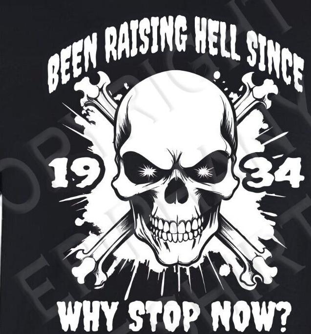 ALTRA T Shirt Uomo 90° Compleanno Regalo Alzata 1934 Design Classico Teschi Testa Dondolo