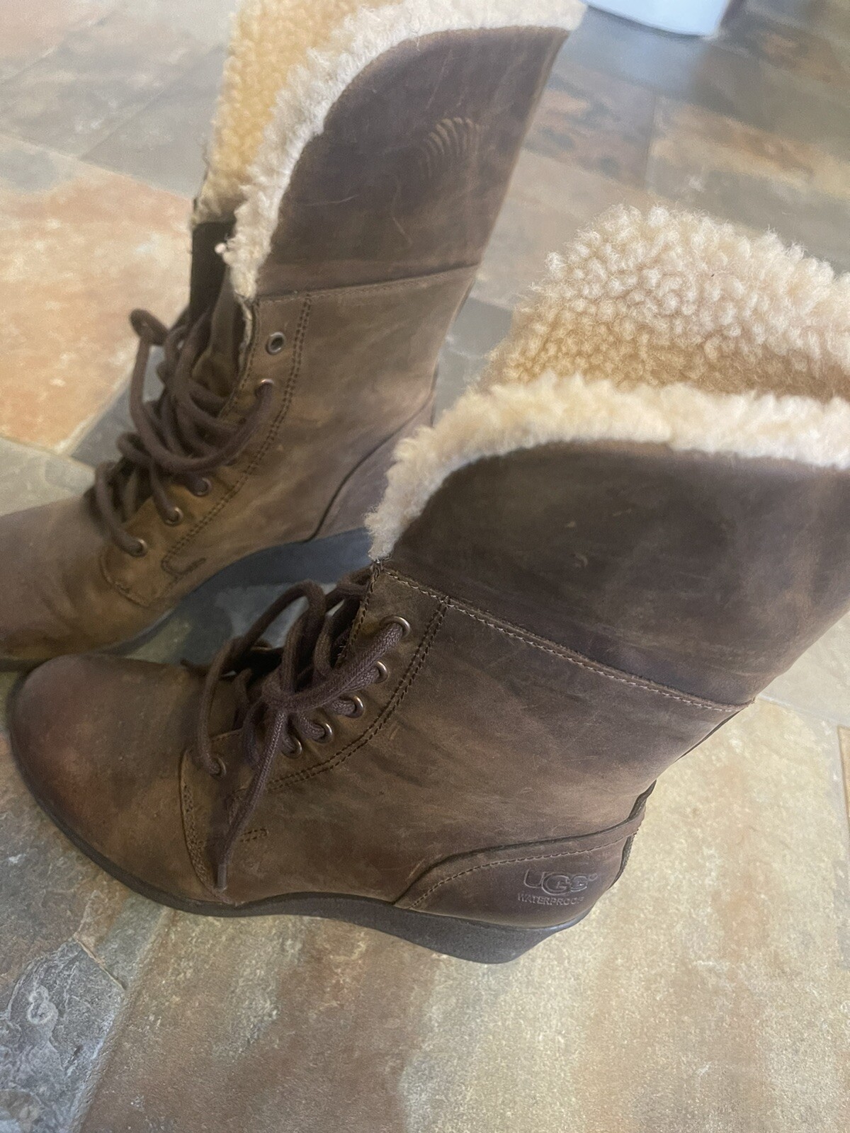 Uggs size 7 - image 1