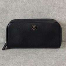  Good Condition Chanel Pouch   CC Logo, Gold-Tone Hardware, Black Leather