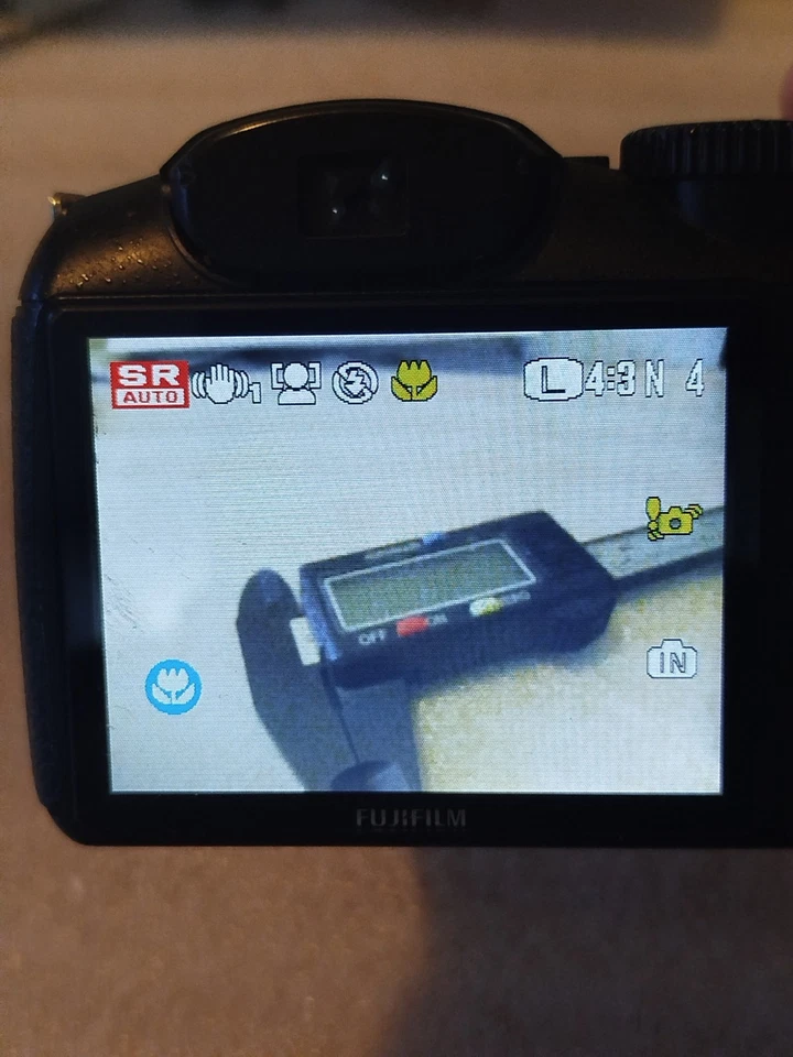 Fujifilm FinePix S1800 12.2MP Compact Digital Bridge Camera Black Tested #794, photo 4 of 5