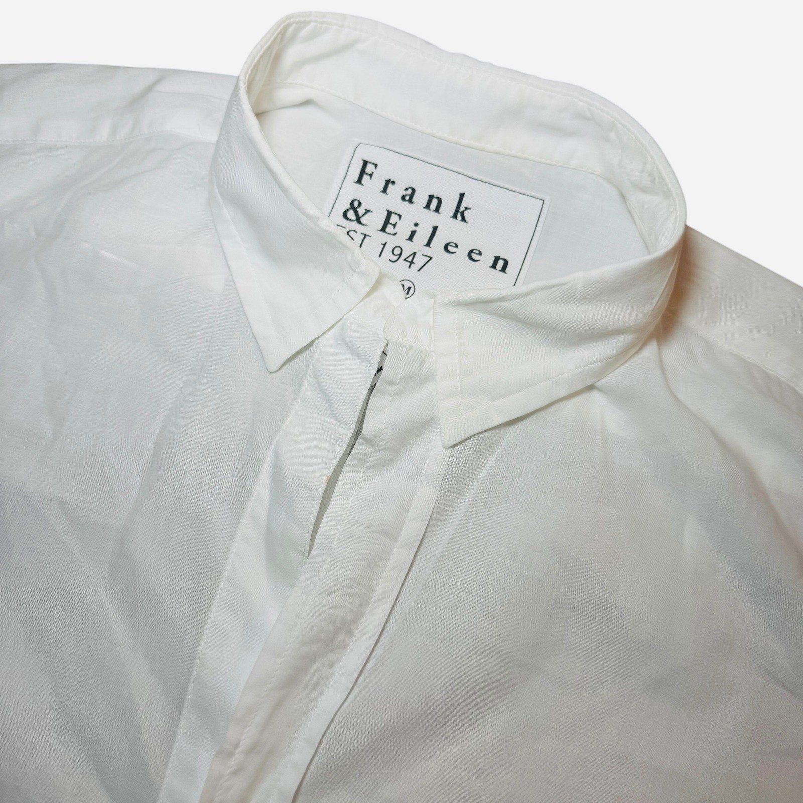 Frank & Eileen Barry White Cotton Button Up Shirt Womens Medium Long Sleeve