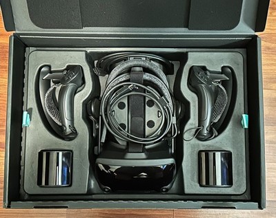 Valve Index VR Headset Full Kit w/ Controllers, Base Stations, Cables, And Box