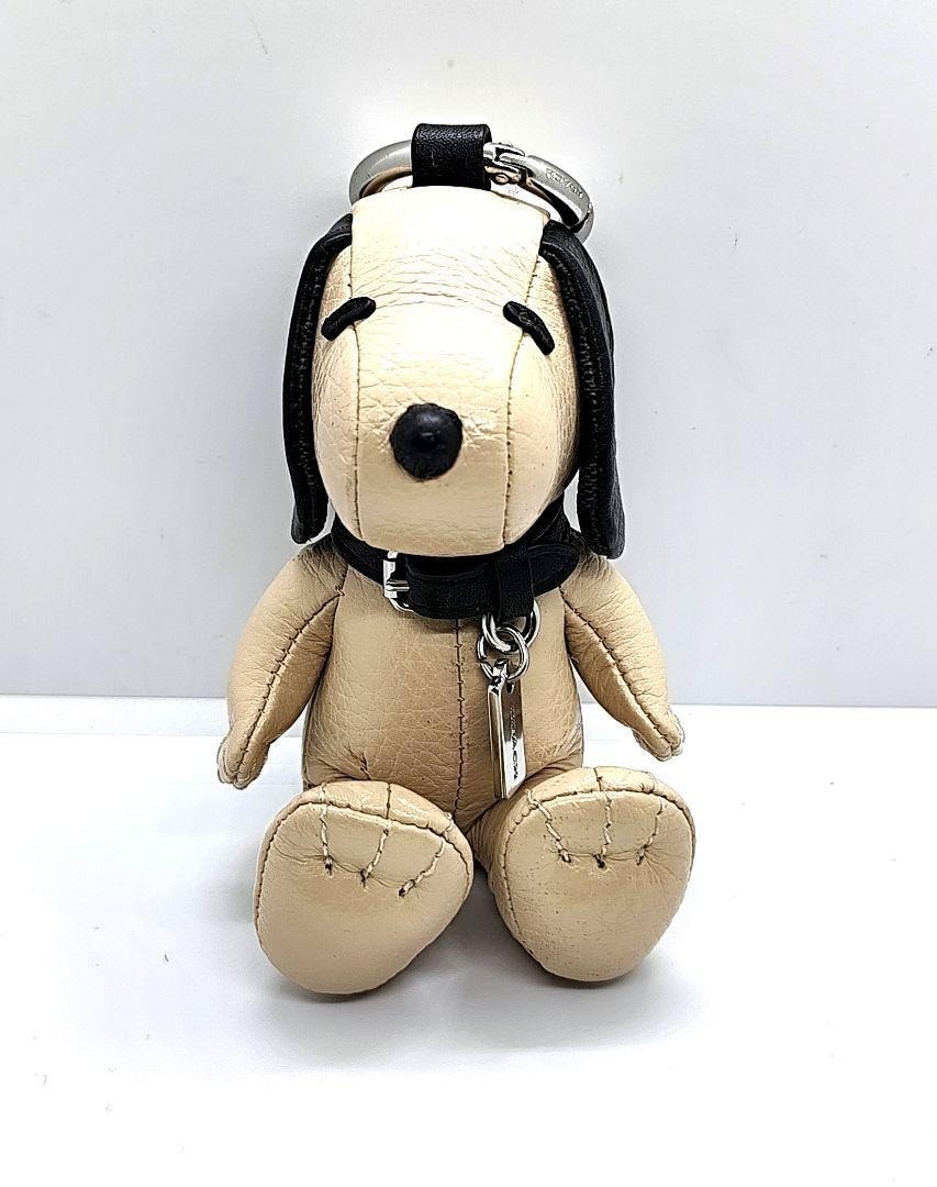 Coach x PEANUTS Snoopy Leather Bag Charm Key Holder Beige Used