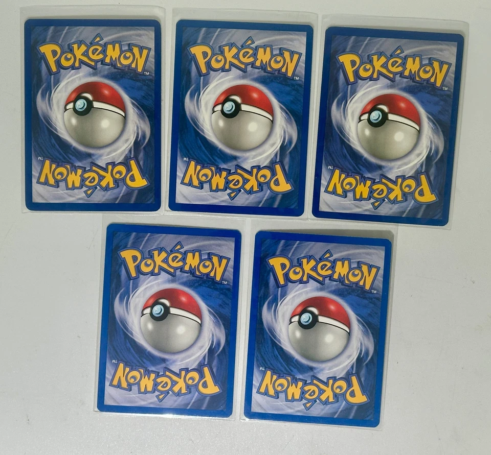 Pokemon Base Set 2 Grass evolution  Ivysaur Weepinbell Bellsprout Paras Marowak - Image 2 of 4