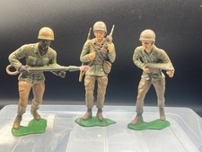 Lots of 3 WW2 WWII Soldier Action Figure Hard Plastic