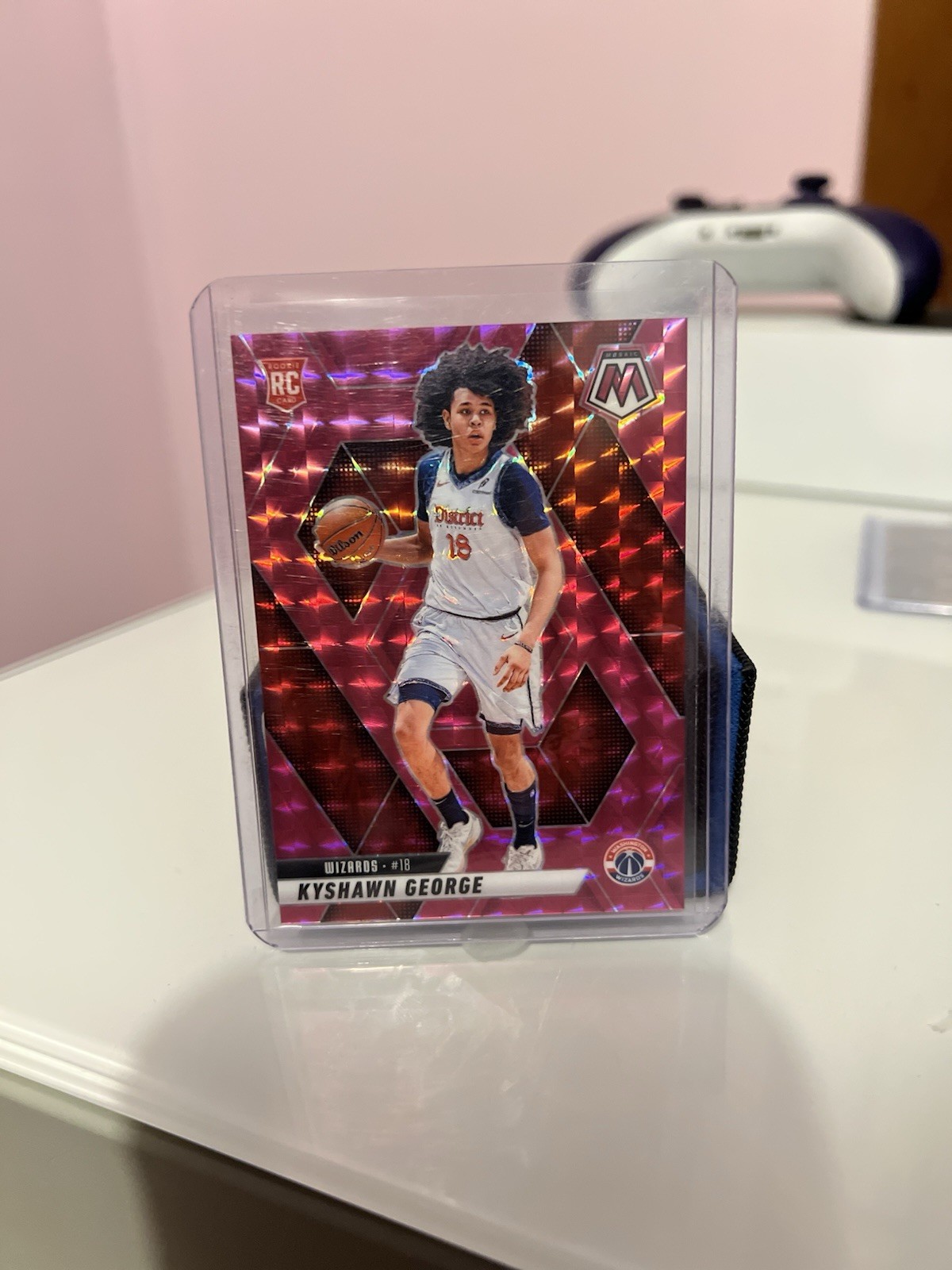 2024-25 Panini Mosaic - Rookies Kyshawn George #247 Pink Mosaic Prizm /175 (RC)