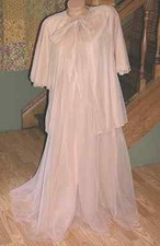 VNTG NYLON PEIGNOIR ROBE GOWN BED JACKET INTIME CHIFFON NYLON RETRO RARE