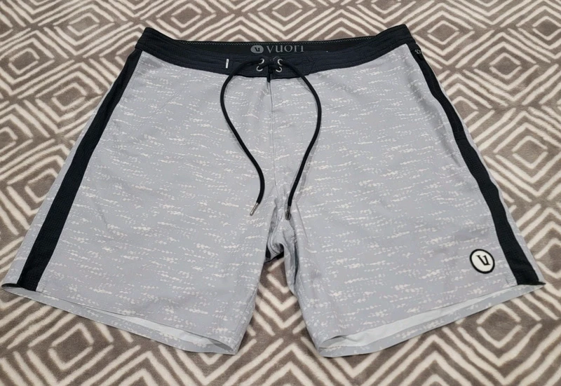 vuori peak board eucalyptus belize shorts