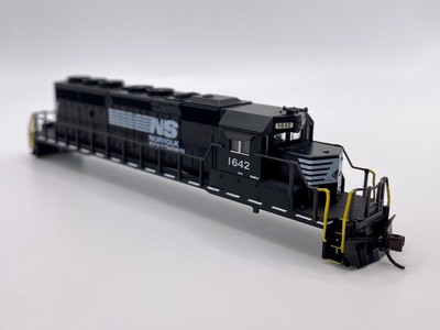 Kato 176-4810 Norfolk Southern #1642 SD40-2 Locomotive Shell with Custom Details