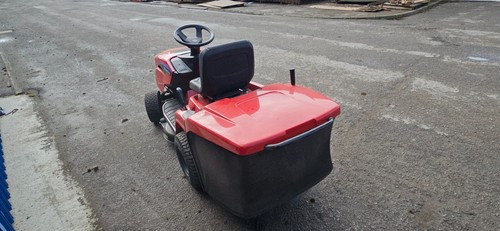 Mountfield Freedom 30E - Battery Powered Lawn Tractor - £3500 - Picture 11 of 14