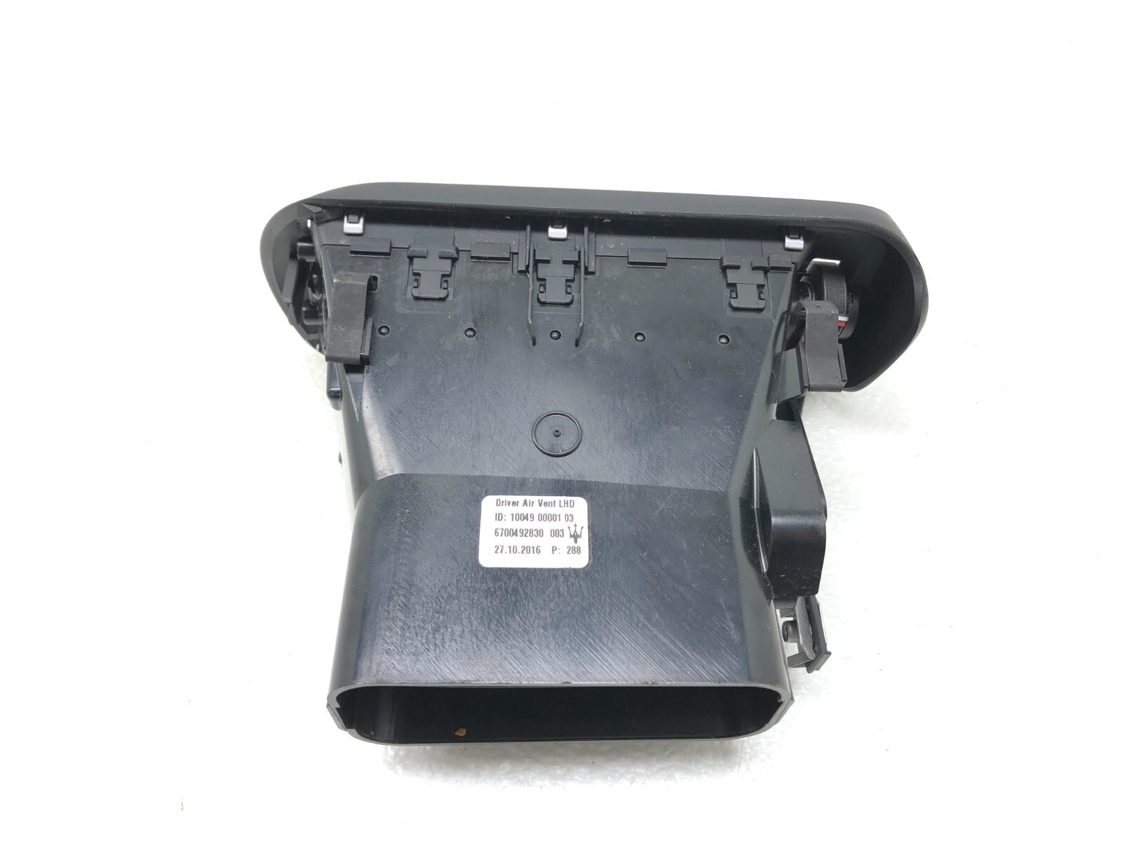 2017-2020 MASERATI LEVANTE LEFT DRIVER FRONT DASH A/C HEAT AIR VENT GRILLE OEM