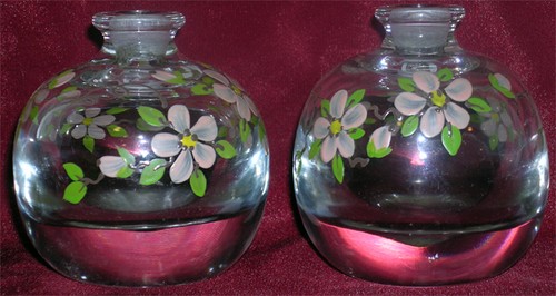 Large Hand Painted Pair of Vintage Pefume Bottles - Picture 5 of 8