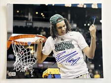 Brittney Griner Autographed 11x14 Baylor Bears WNBA Legend Beckett RARE Box G