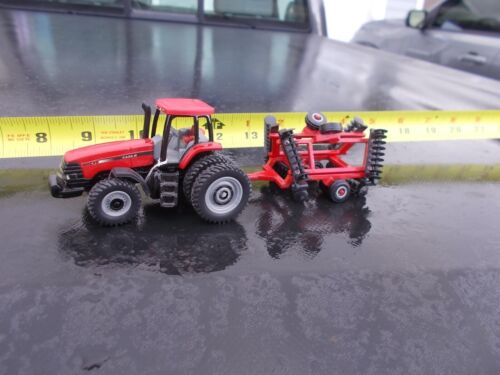 Case IH Traktor STX 240 Traktor & Klappflügelscheibengerät Maßstab 1:64 - Bild 2 von 7