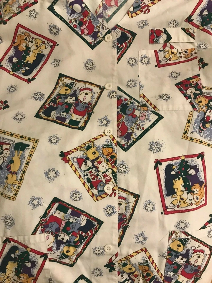 Barco Multi Animal Christmas/Holiday Scrub Top 3 Pockets Good Condition Size L - Image 2 of 4