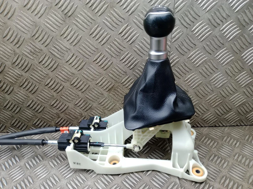 KIA RIO SELECTOR DE PALANCA DE CAMBIOS MANUAL 5 VELOCIDADES 43700H8960WK MK4 2017 - 2023 Foto 4 de 4