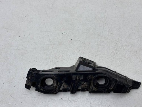 Volkswagen PASSAT B8 2016 Rechts Halterung Stoßstange Stoßfänger vorne