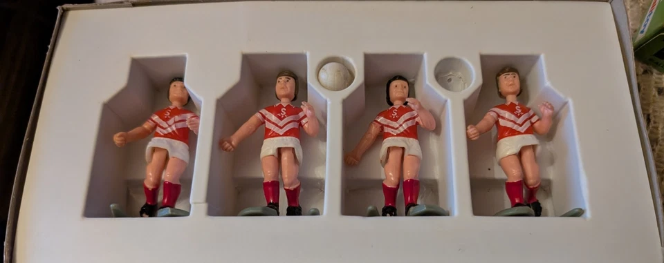 PALITOY STRIKER TEAMS 3 X FULL & PART SETS VILLA SPURS MAN  UTD NEWCASTLE - Image 2 of 4