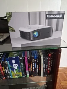 GooDee Intelligent 4K 1080P Projecteur - Projecteur vidéo avec WiFi et Bluetooth, film