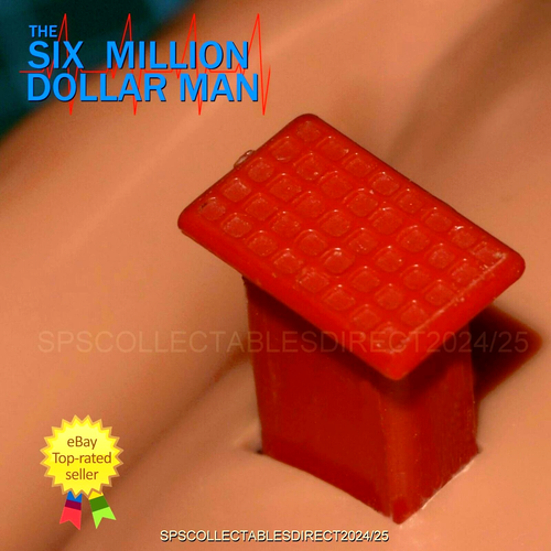 Vintage The Six Million Dollar Man Original Lifting Arm Button 1974 FREE POST UK - Picture 3 of 14