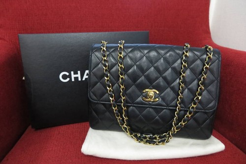 CHANEL Matelasse Double Chain Schultertasche Lammleder schwarz - Bild 1 von 12