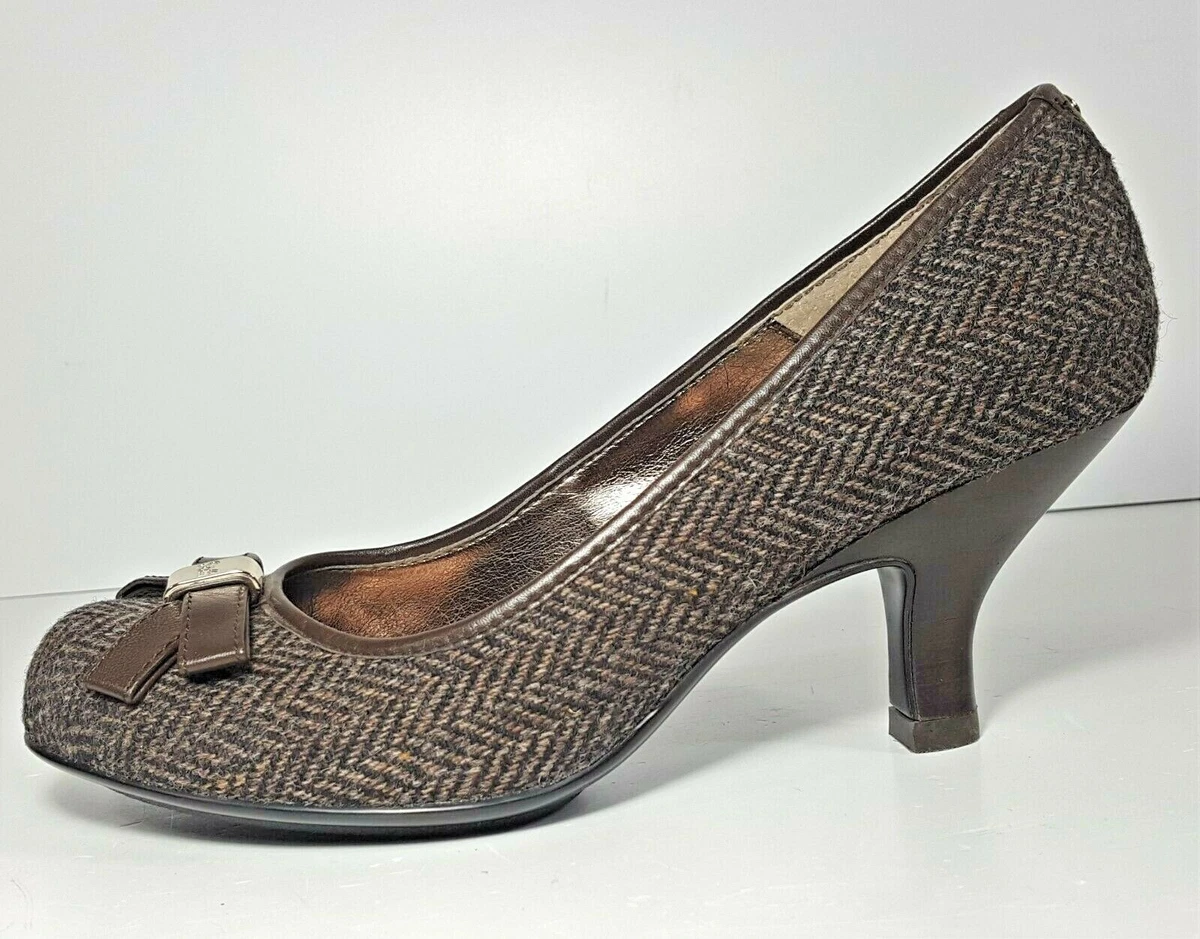 Sofft Women s Tweed Pumps Size 7.5 Slip On Heels Brown Tweed w