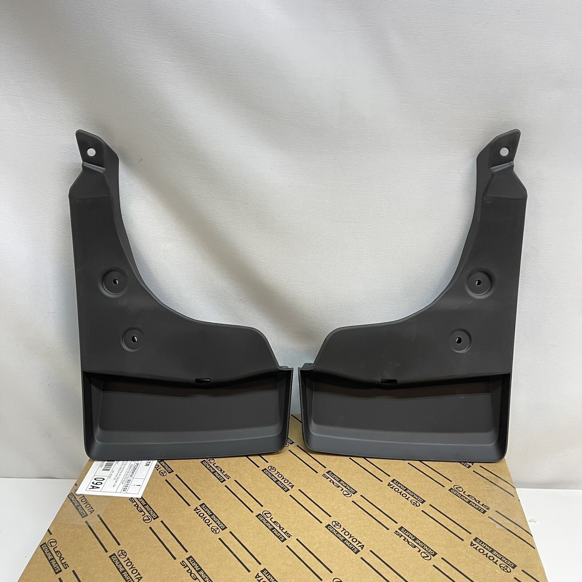 New OEM 2020 - 2023 Toyota RAV4 Mudguards Rear RH LH Mud Flaps