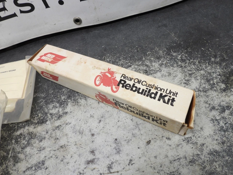 Lote de piezas de reconstrucción AHRMA Red Wing Shop #6 2718 Foto 2 de 4