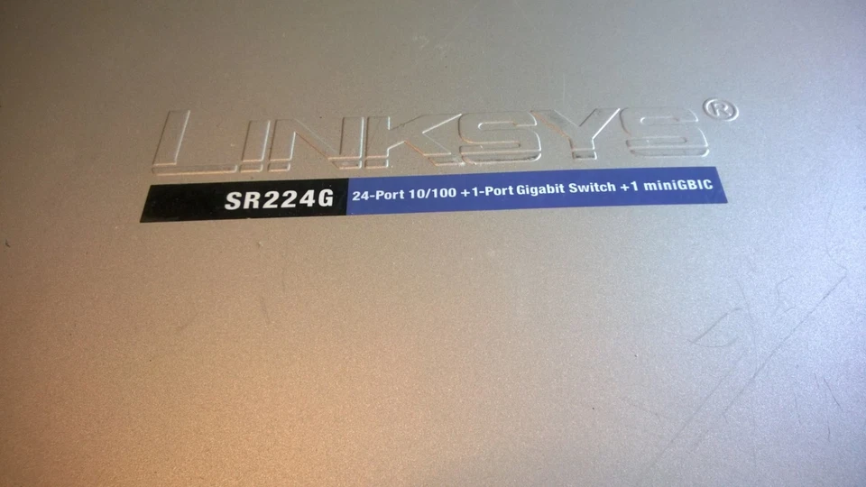 Cisco Linksys SR224G 24 Port 10/100 + 1 Port Gigabit Switch + 1 miniGBIC  - Image 4 of 4