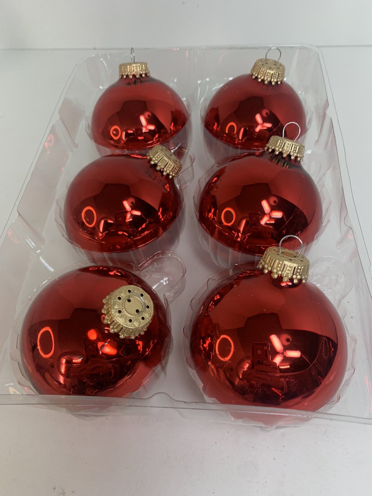 The Christmas Shoppe Red Glass Ornaments 6 Ornaments