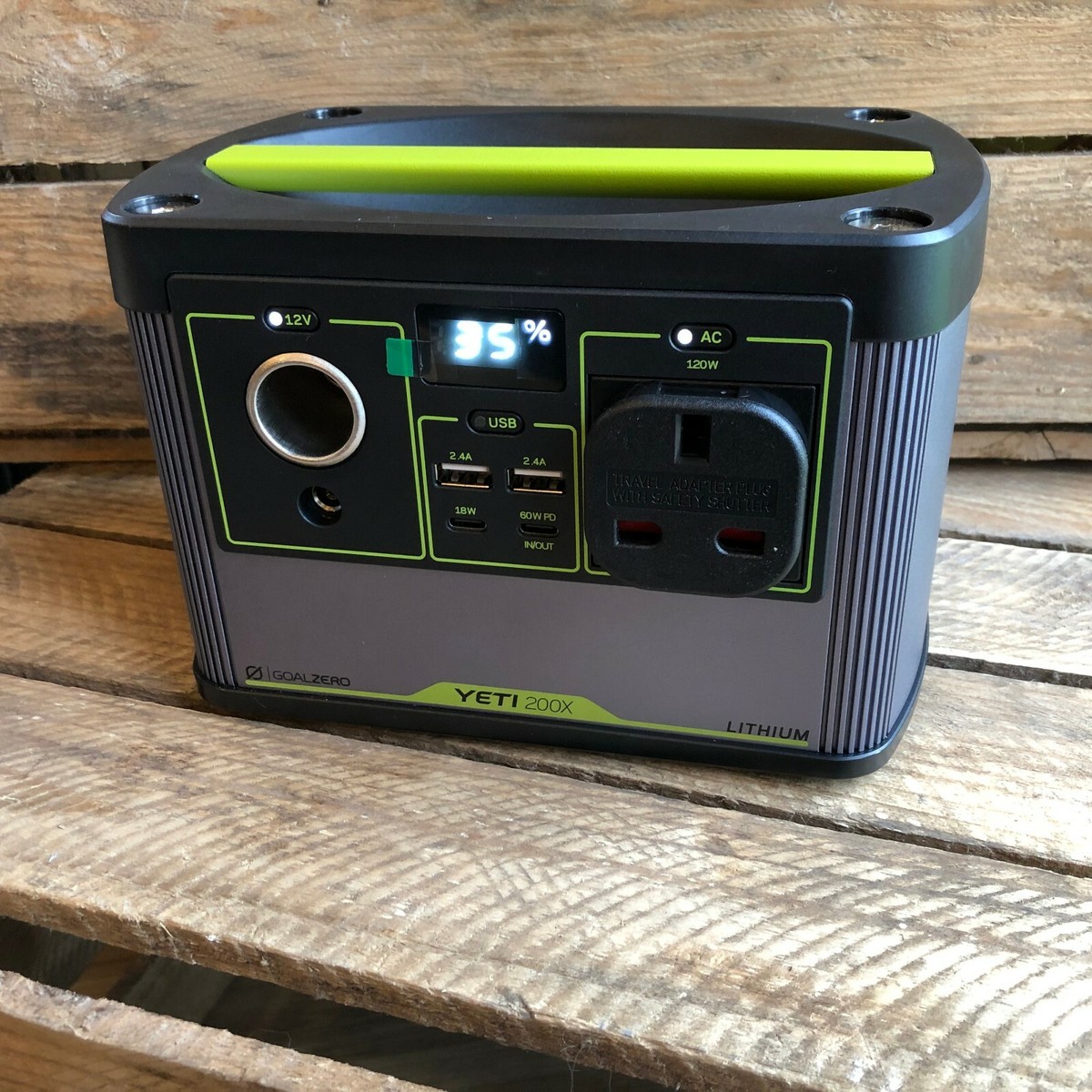 GOAL ZERO YETI 200X PORTABLE POWER STATION - SOLAR COMPATIBLE **EX
