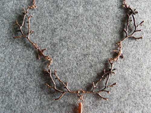 Copper twig necklace with swallows & wire-wrapped laguna lace agate tree-of-life - Picture 9 of 10