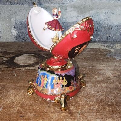 Clara and The Nutcracker Ballet Musical Egg Ardleigh Elliott 2004 Numbered B3764