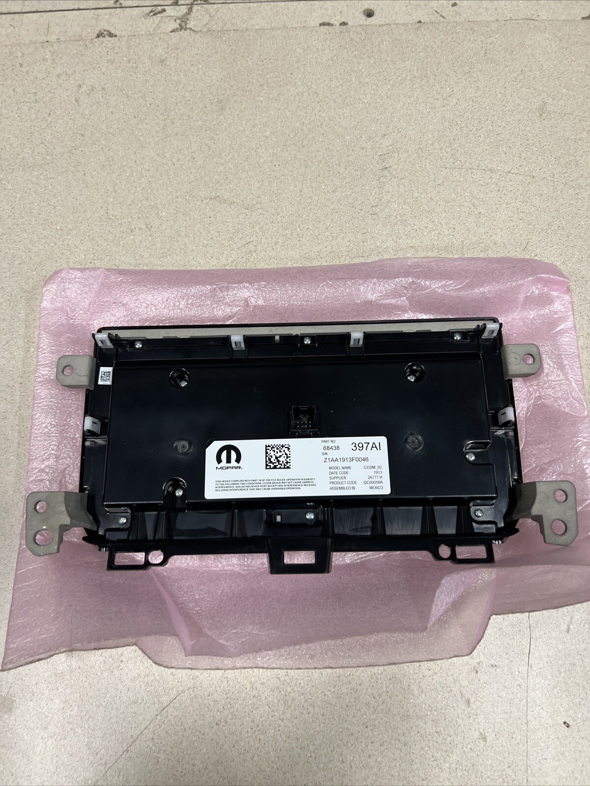 MOPAR 68438397AI HVAC Control Display Fits 2022 Jeep Wagoneer 