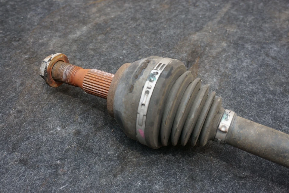 Eje trasero izquierdo o derecho CV 25941372 OEM Chevrolet Corvette C6 2006-08 Foto 4 de 4