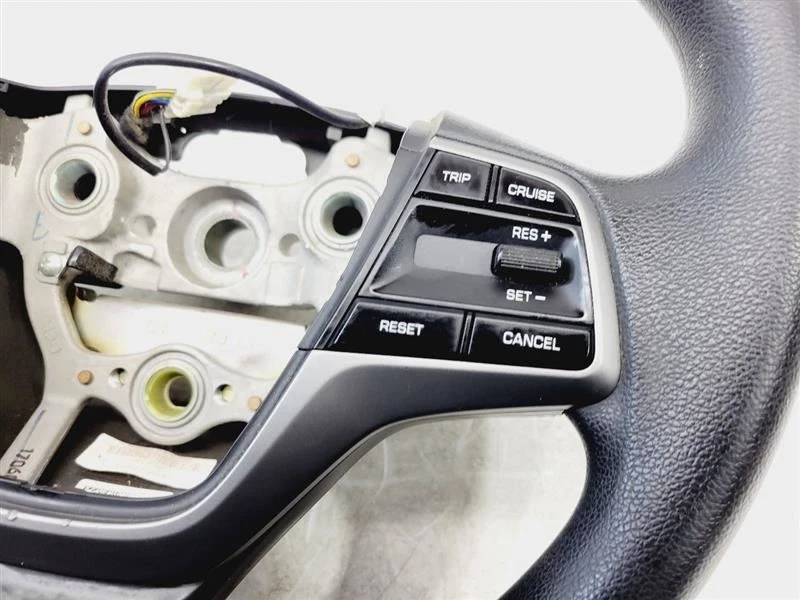 2017 2018 Hyundai Elantra Steering Wheel 56100-F3140-TRY - Imagem 2 de 4