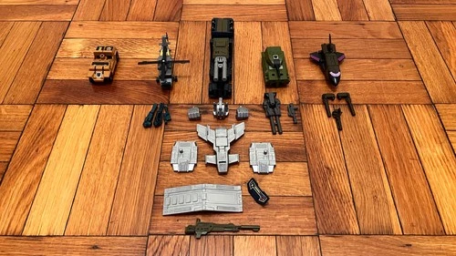 1986 Hasbro Transformers G1 Combaticons Bruticus Complete Vintage Set