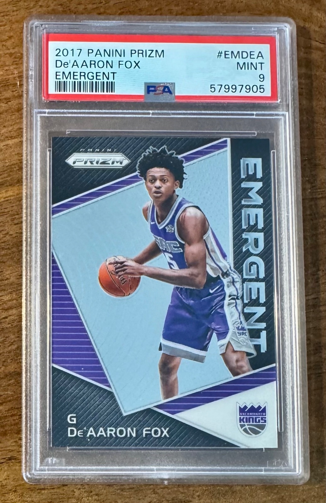 2017-18 Panini Prizm Emergent De Aaron Fox PSA 9💎 MINT Rookie RC Spurs star