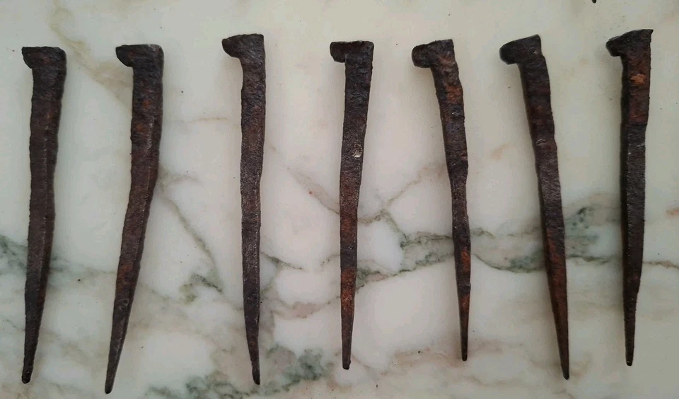 22 Anciens CLOUS en  Fer Forgé 6,5 cm Pour Restaurations à l'ancienne.  - Photo 3/4