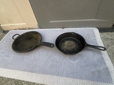 2 Vintage LODGE Cast Iron Skillet Fry Pan USA