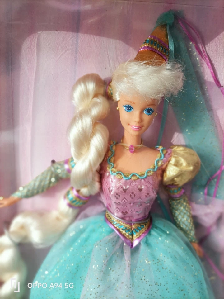 Barbie Da Collezione Barbie Rapunzel  - Immagine 2 di 4