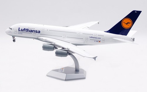 SQ Wings 1:200 Lufthansa AIRBUS A380 Diecast Aircraft Model D-AIMA Flaps Down - Picture 2 of 16